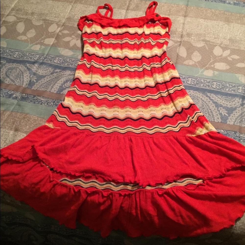 Colorful dress that’s very stylish & comfortable